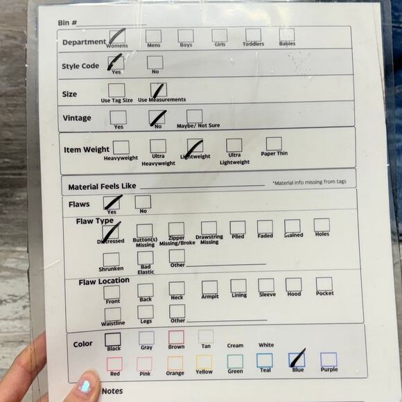 Levis Shorts Premium 501 Blue Womens 31 Button‎ Fly Distressed Denim Jean Jorts - Picture 9 of 12